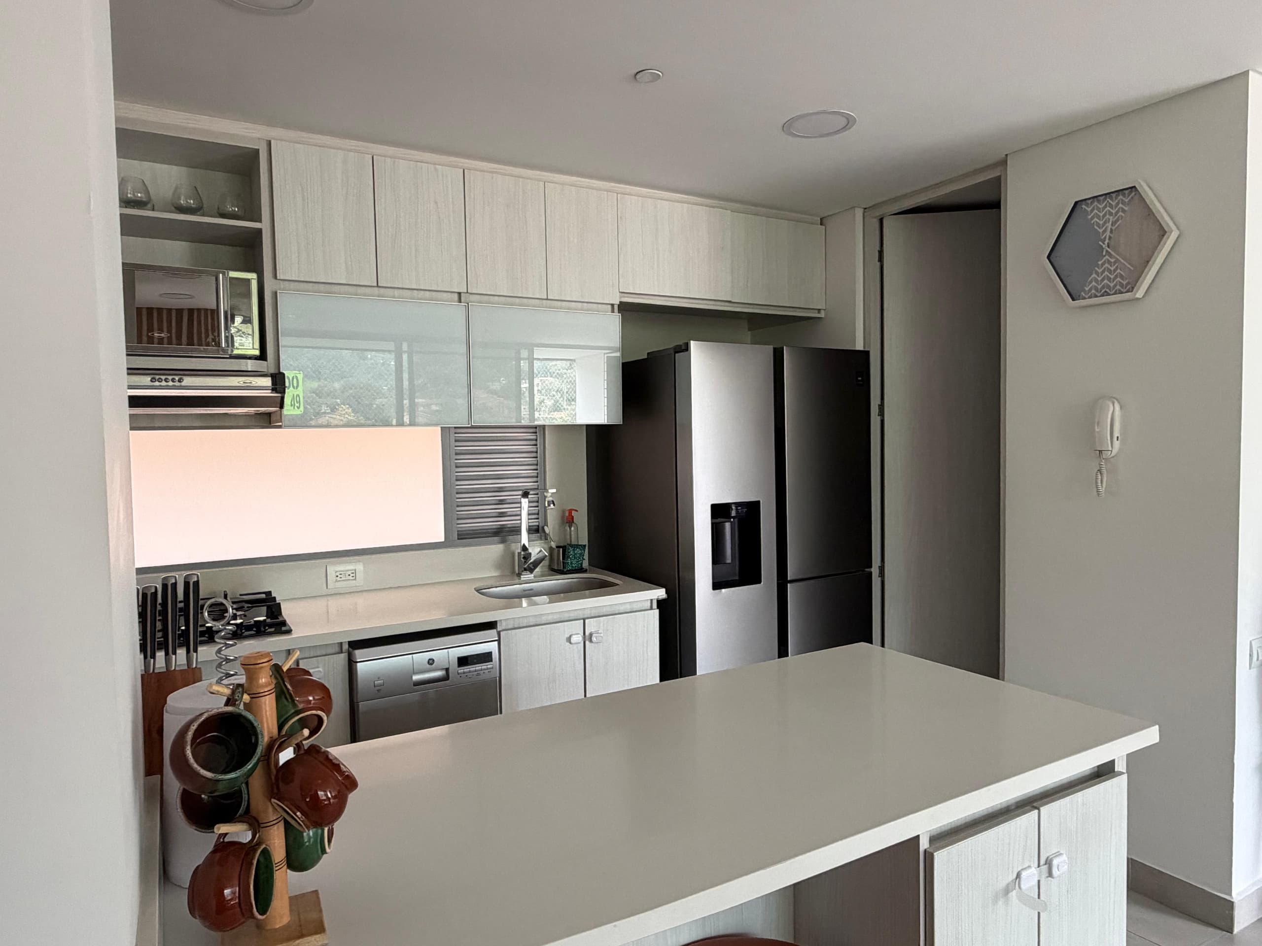Apartamento en arriendo en El Chocho, Envigado — foto 3 de 20