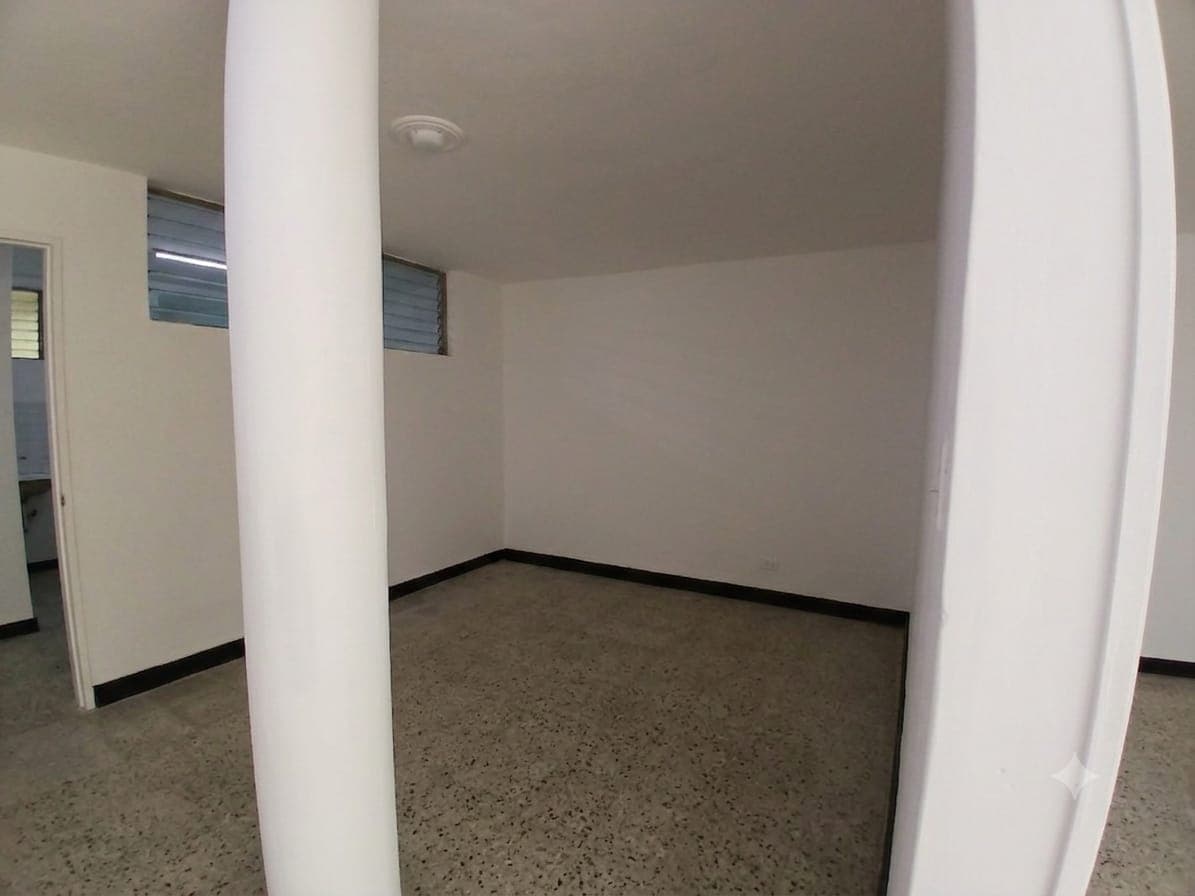 Casa Comercial en arriendo en La Floresta, La America, Medellín — foto 3 de 20