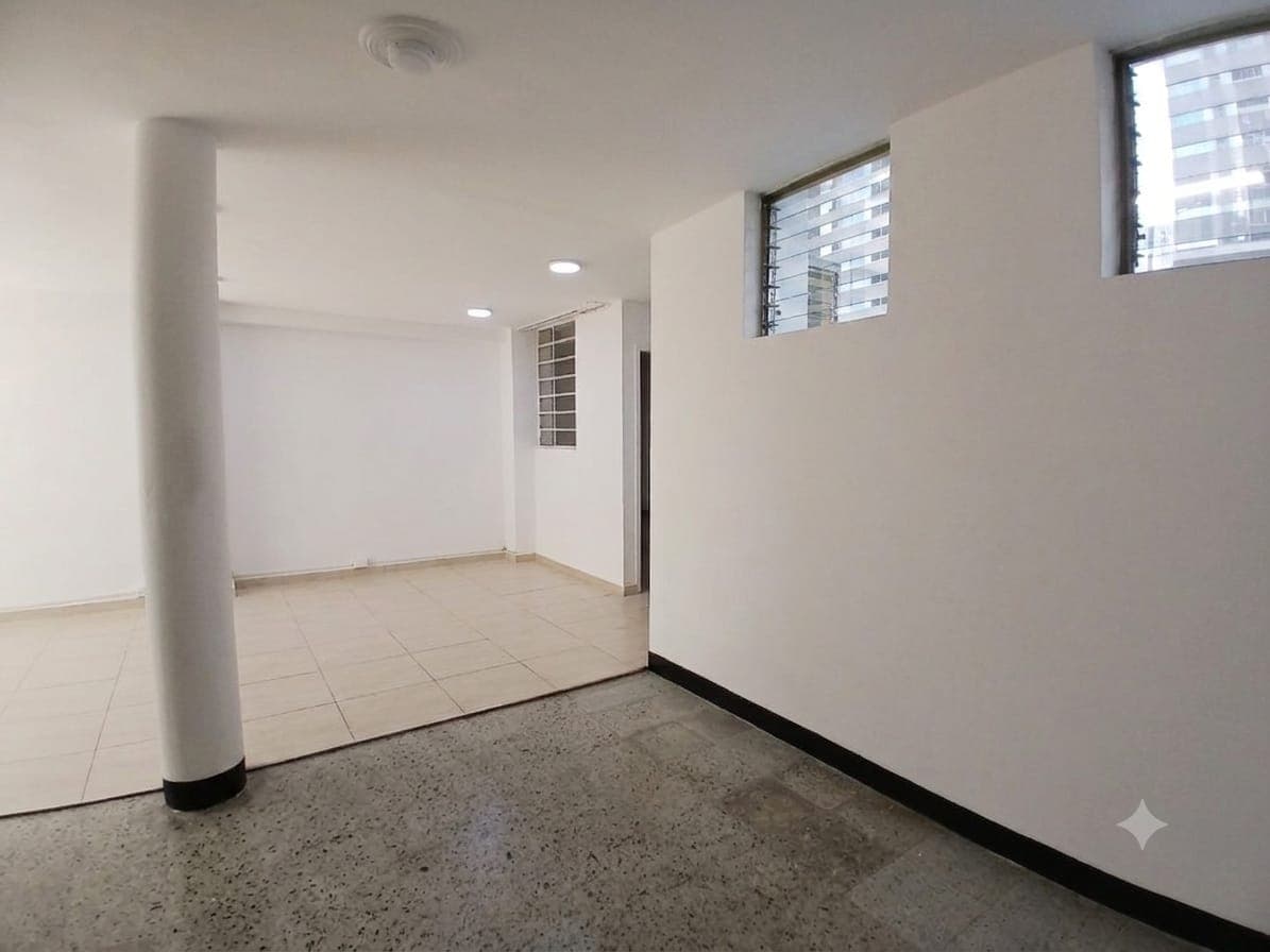 Casa Comercial en arriendo en La Floresta, La America, Medellín — foto 4 de 20