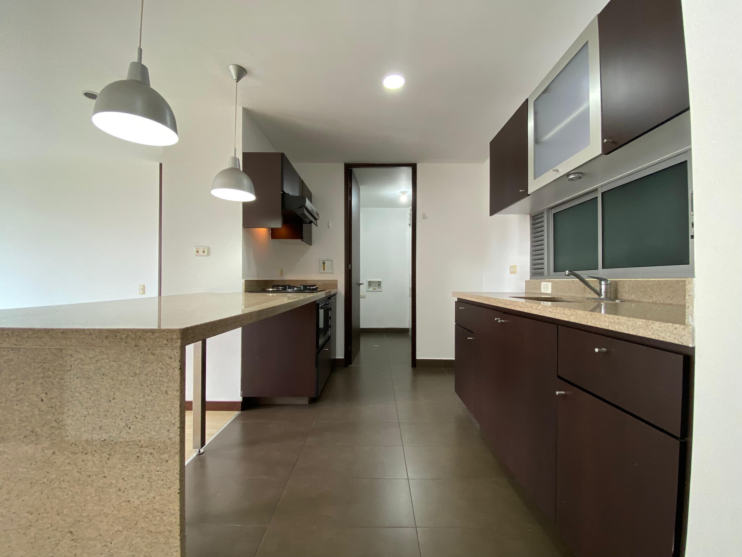 Apartamento en arriendo en Milla De Oro, Poblado, Medellín — foto 5 de 20