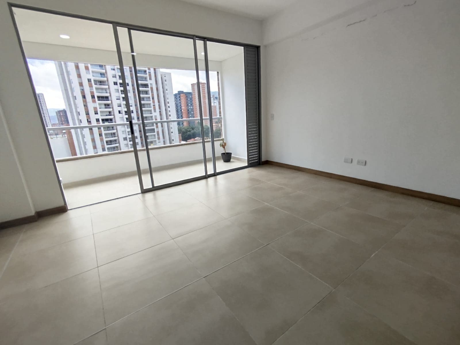 Apartamento en arriendo en Prados De, Sabaneta — foto 2 de 20