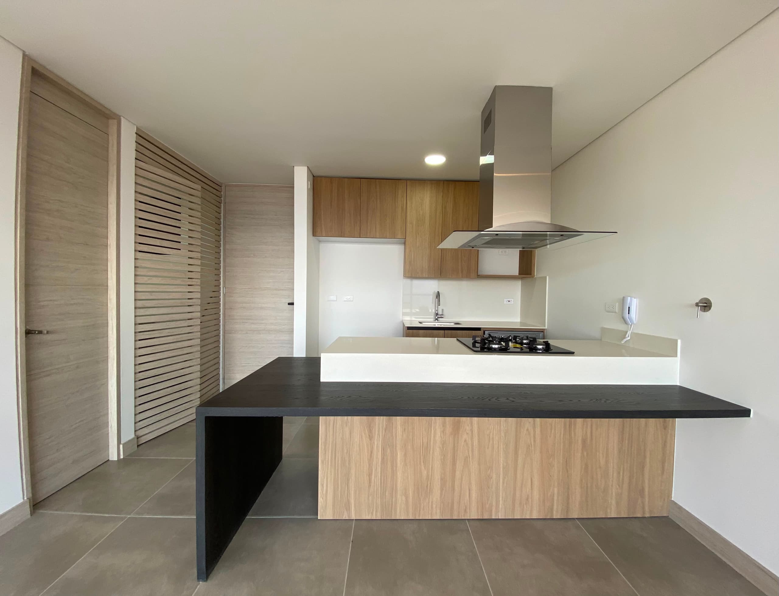 Apartamento en arriendo en Los Balsos, Poblado, Medellín — foto 5 de 20