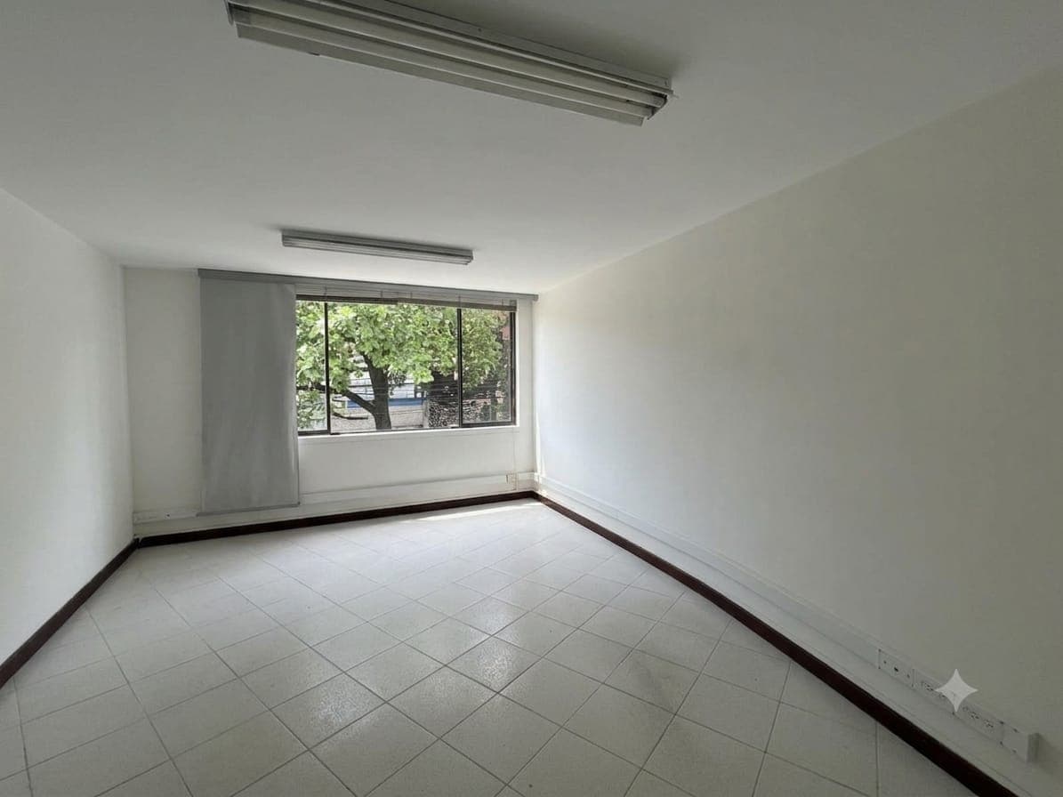 Oficina en arriendo en Bolivariana, Laureles, Medellín — foto 2 de 13