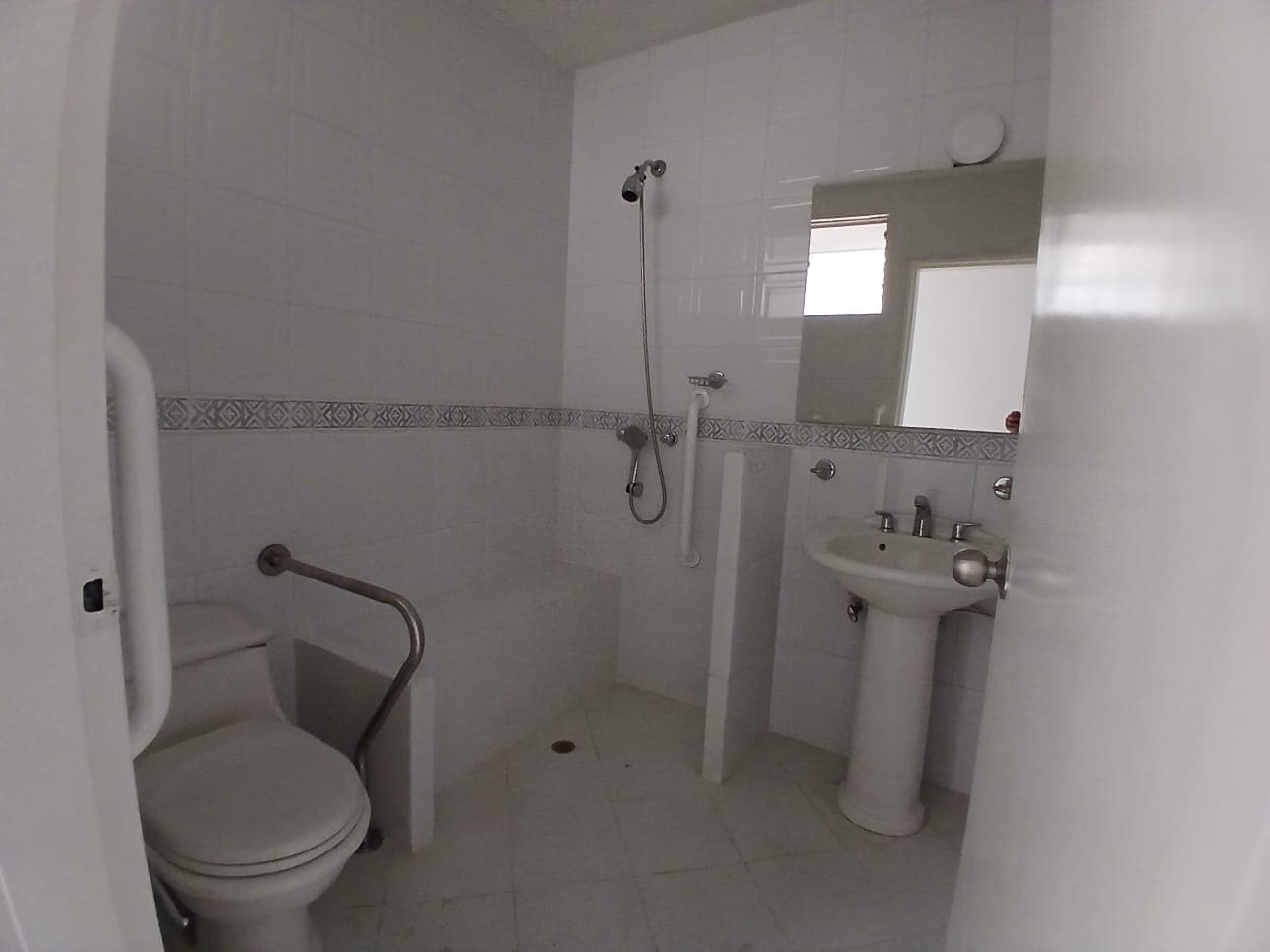 Casa Vivienda en arriendo en Lorena, Laureles, Medellín — foto 5 de 19