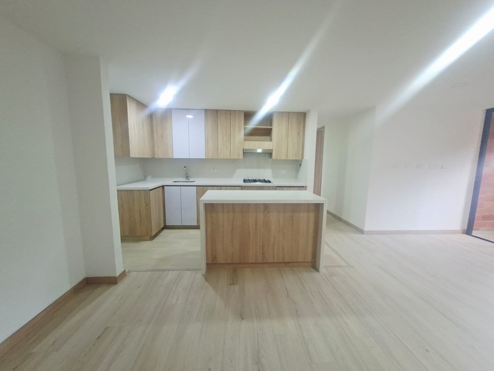 Apartamento en arriendo en Camino Verde, Envigado — foto 1 de 15