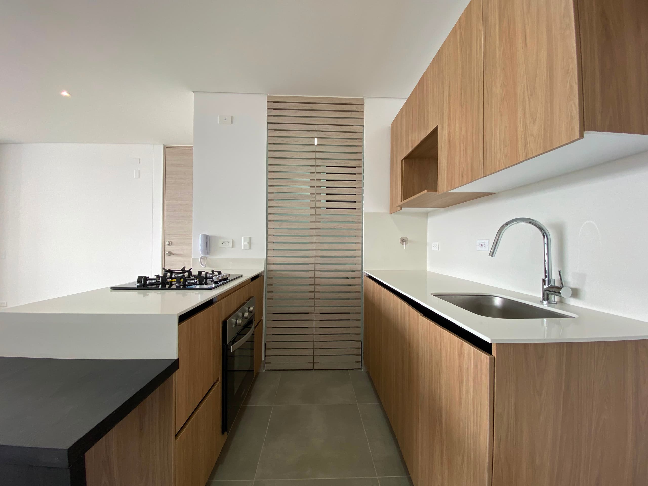Apartamento en arriendo en Los Balsos, Poblado, Medellín — foto 5 de 20