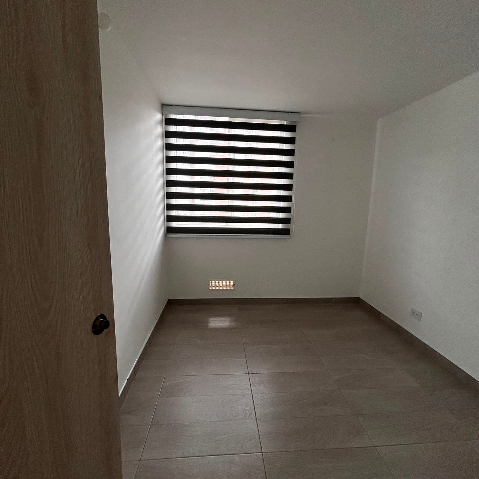 Apartamento en arriendo en Madrid — foto 3 de 17