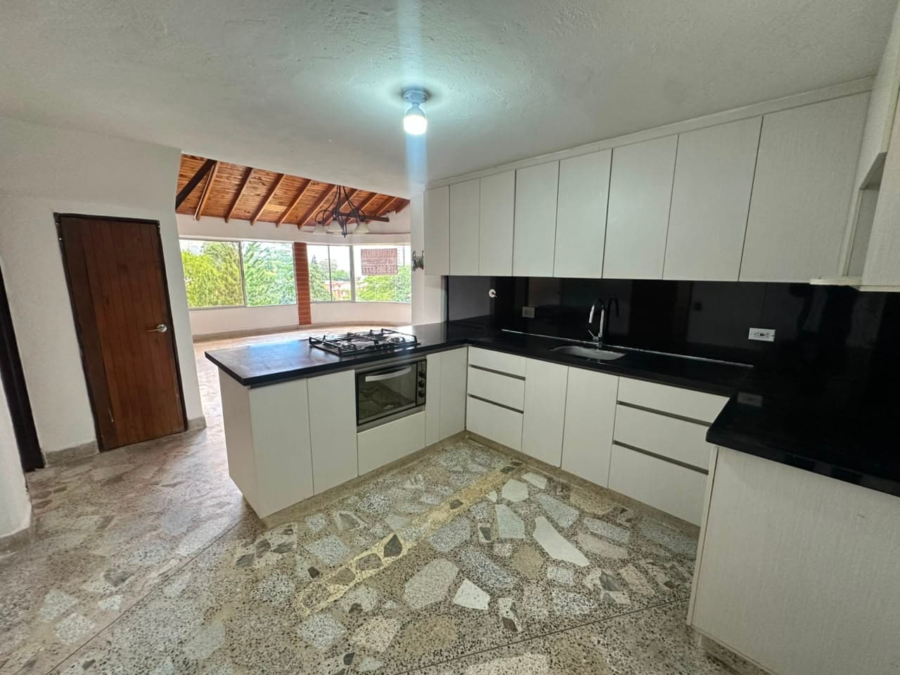 Casa Vivienda en arriendo en El Trianón, Envigado — foto 3 de 20