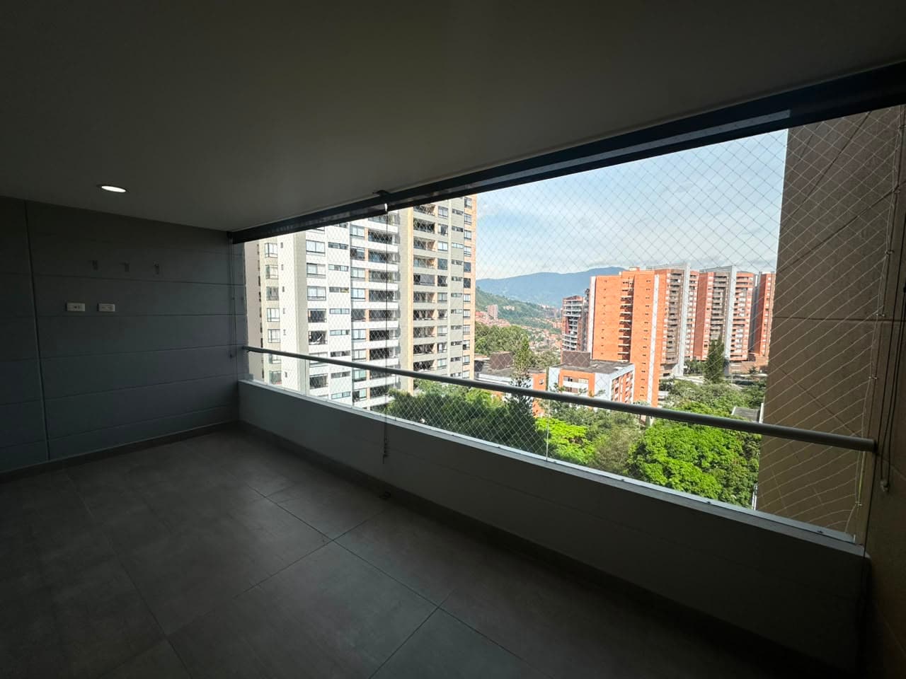 Apartamento en arriendo en Loma De Las Brujas, Envigado — foto 4 de 20