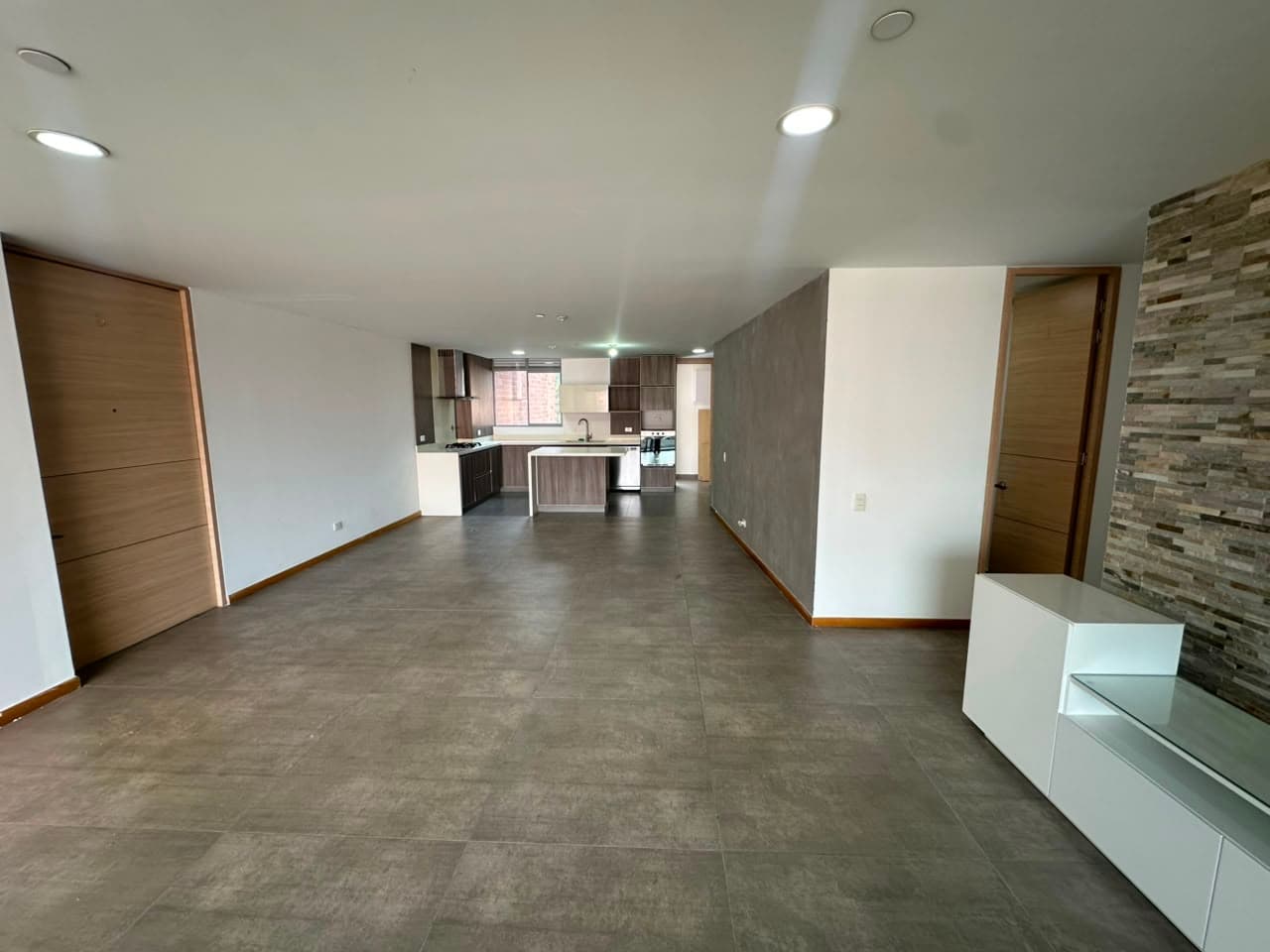 Apartamento en arriendo en Loma De Las Brujas, Envigado — foto 5 de 20