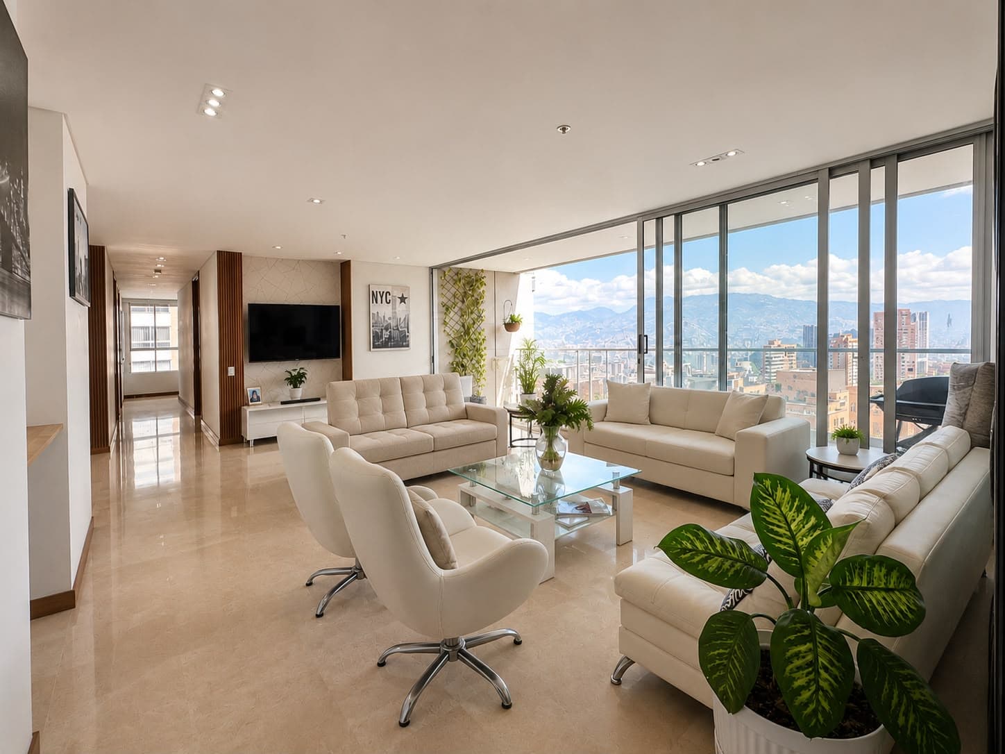 Apartamento en arriendo en La Calera, Poblado, Medellín — foto 2 de 20