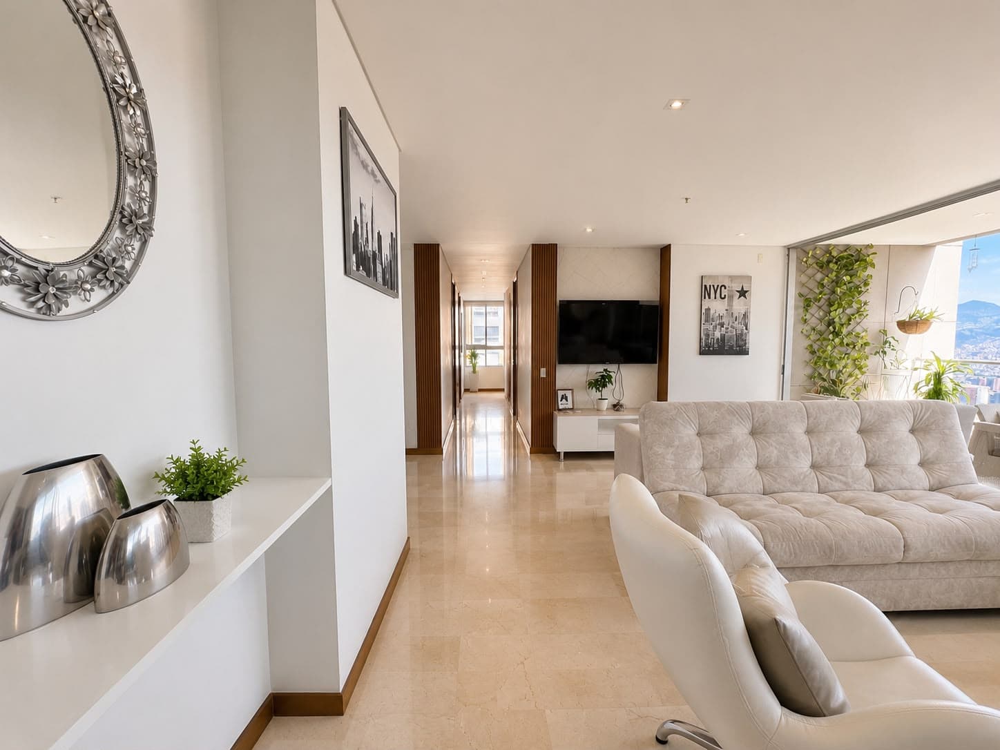 Apartamento en arriendo en La Calera, Poblado, Medellín — foto 3 de 20
