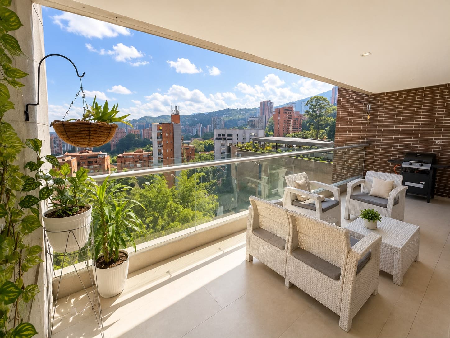 Apartamento en arriendo en La Calera, Poblado, Medellín — foto 5 de 20