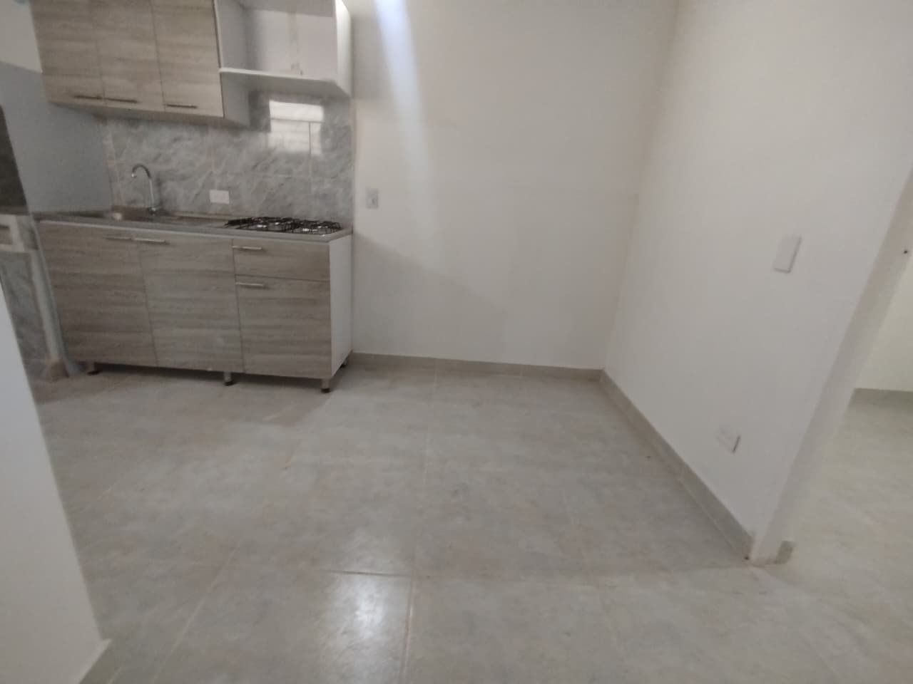 Apartaestudio en arriendo en Boston, Centro, Medellín — foto 5 de 12