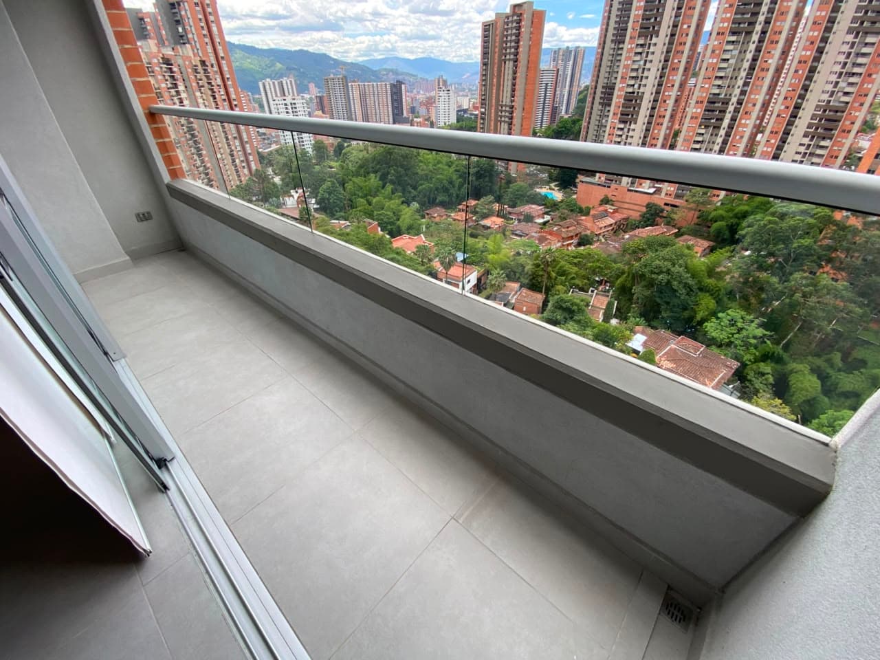 Apartamento en arriendo en Cañaveralejo, Sabaneta — foto 2 de 20