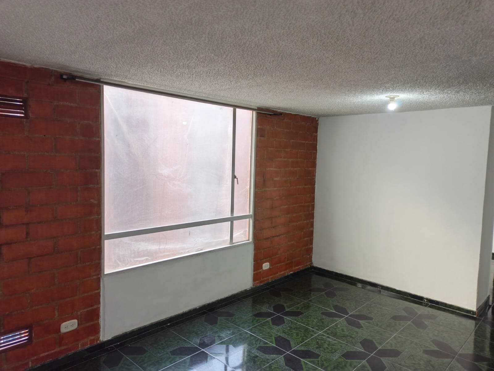 Apartamento en arriendo en Hogares, Soacha — foto 2 de 16