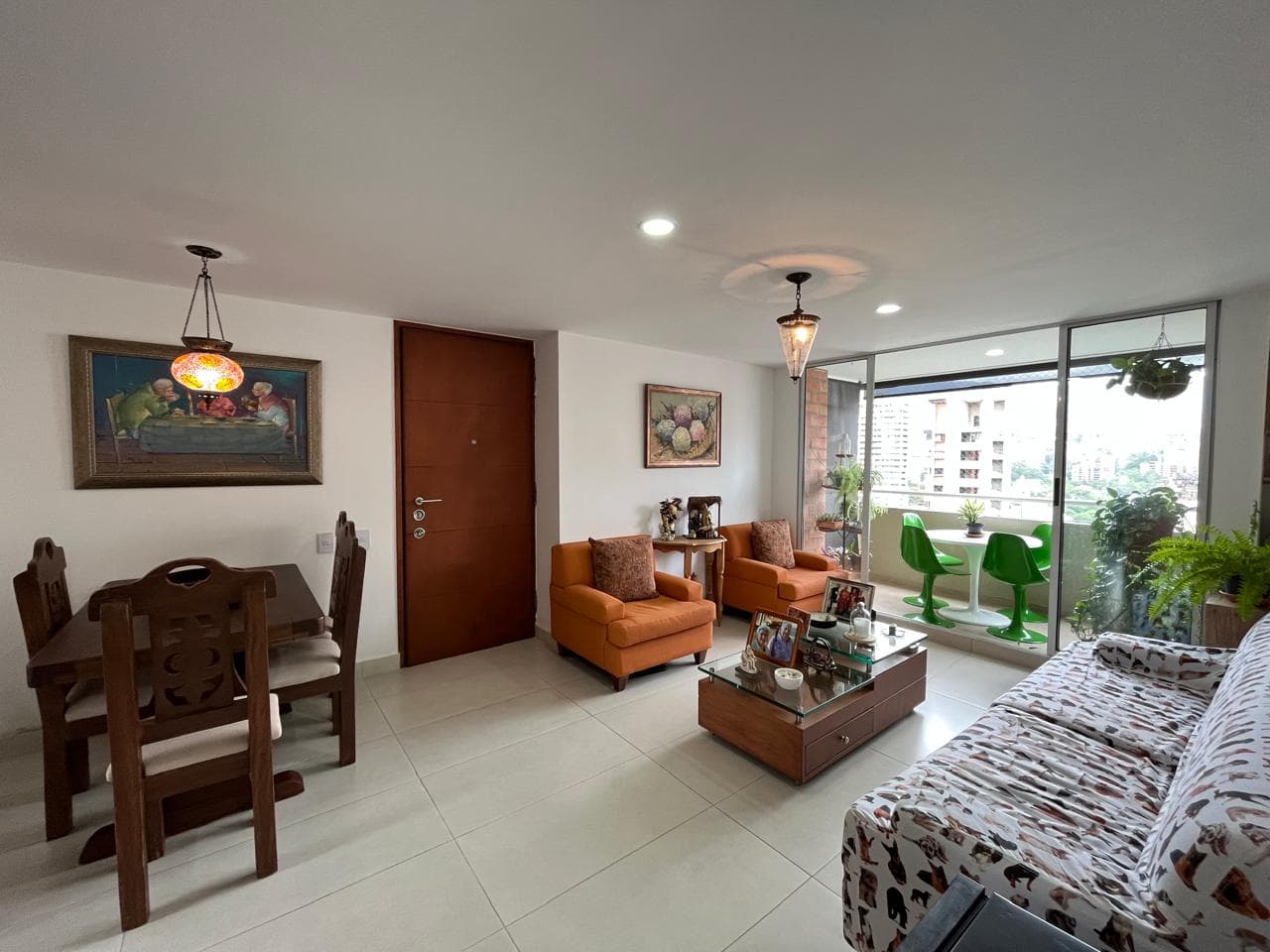 Apartamento en arriendo en Lalinde, Poblado, Medellín — foto 3 de 14
