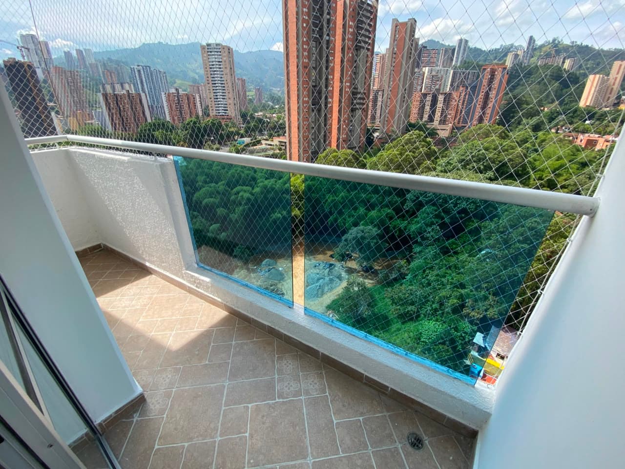 Apartamento en arriendo en San Remo, Sabaneta — foto 2 de 20