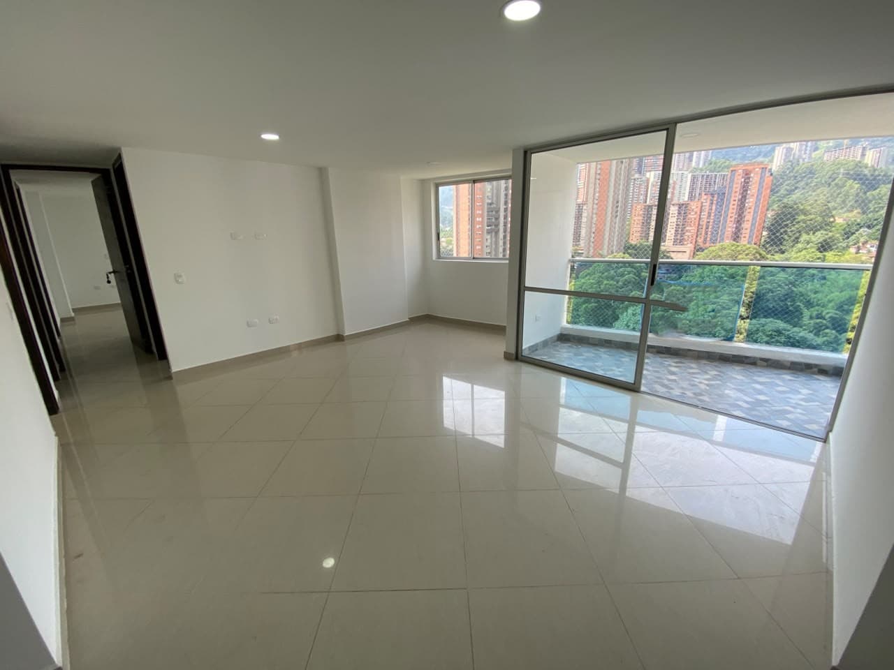 Apartamento en arriendo en San Remo, Sabaneta — foto 3 de 20
