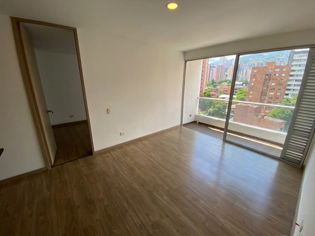 Apartamento en arriendo en Prados De, Sabaneta — foto 5 de 19