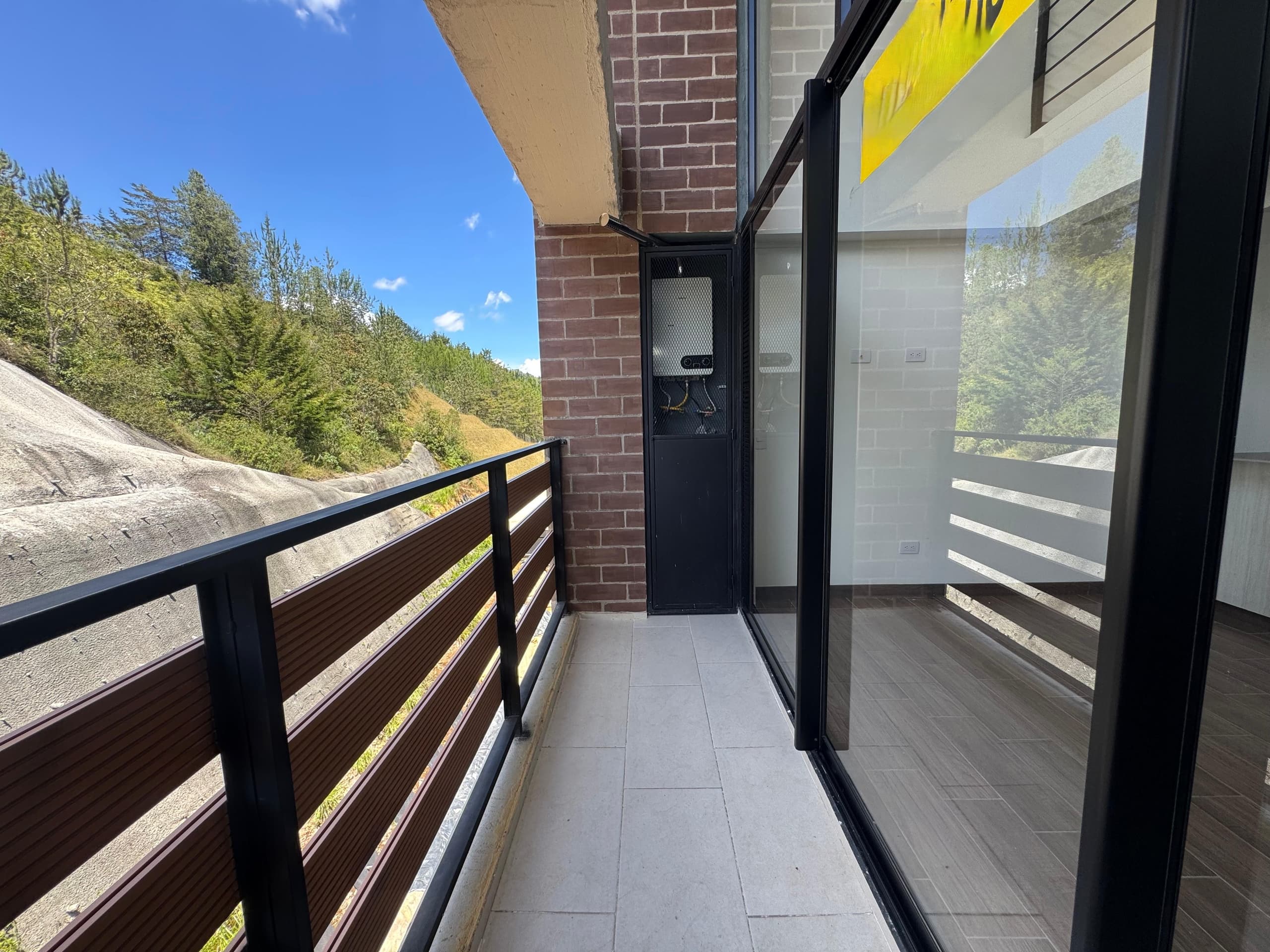 Apartamento en arriendo en El Campestre, Retiro — foto 3 de 19