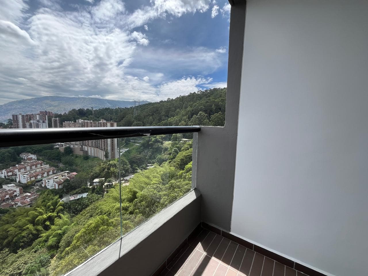 Apartamento en arriendo en Las Palmas M, Poblado, Medellín — foto 2 de 20