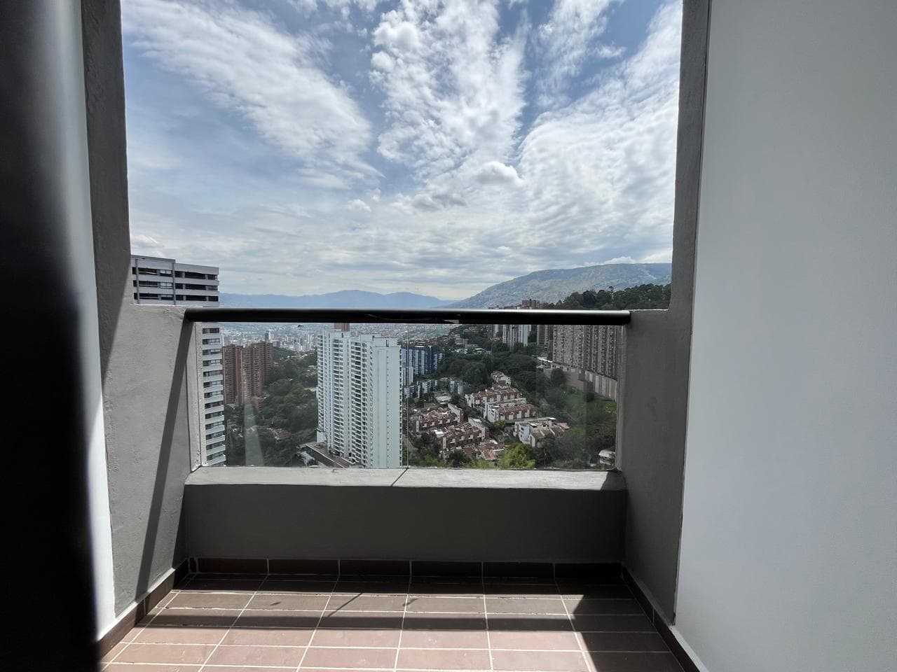 Apartamento en arriendo en Las Palmas M, Poblado, Medellín — foto 3 de 20