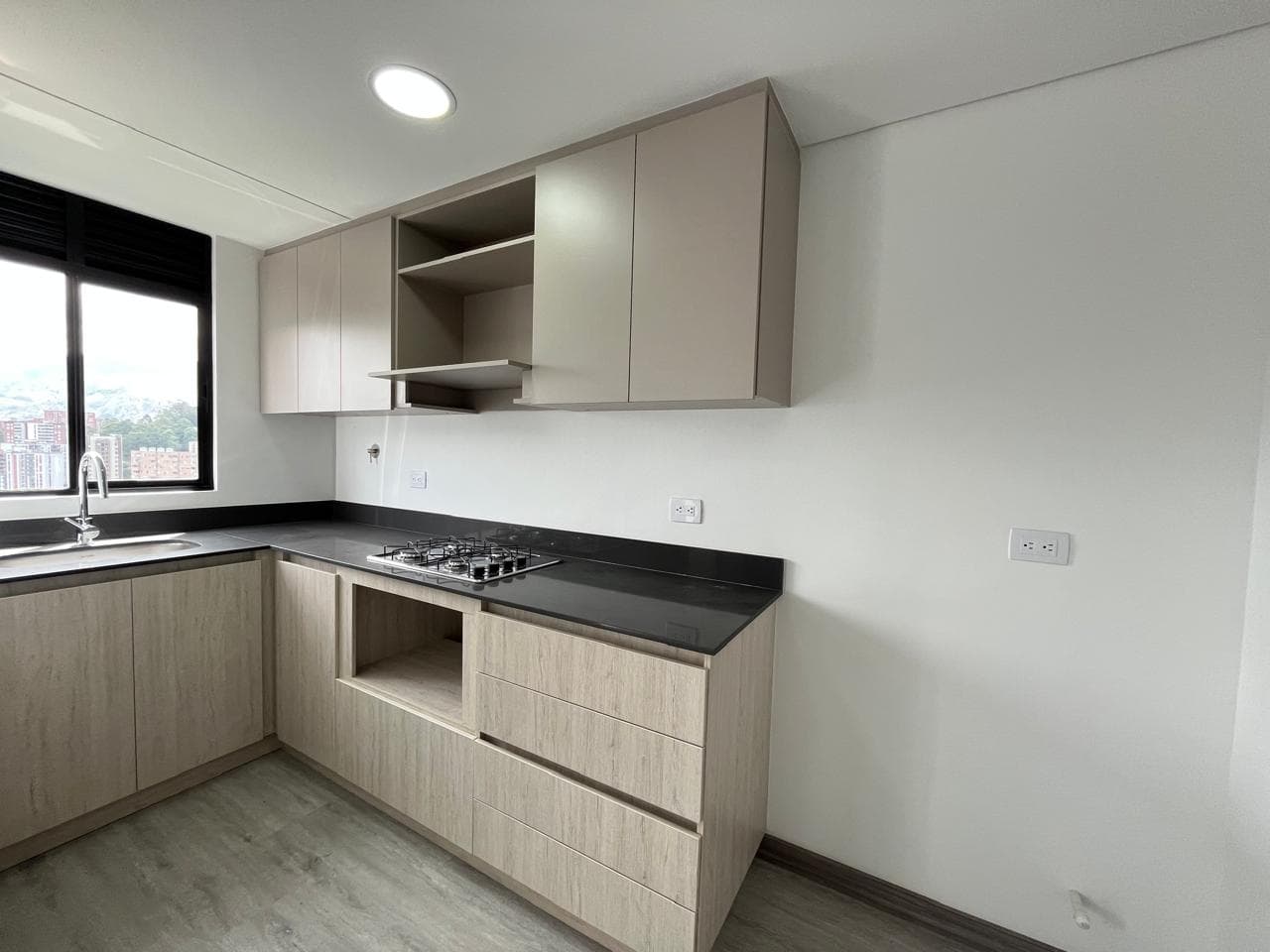 Apartamento en arriendo en Las Palmas M, Poblado, Medellín — foto 4 de 20