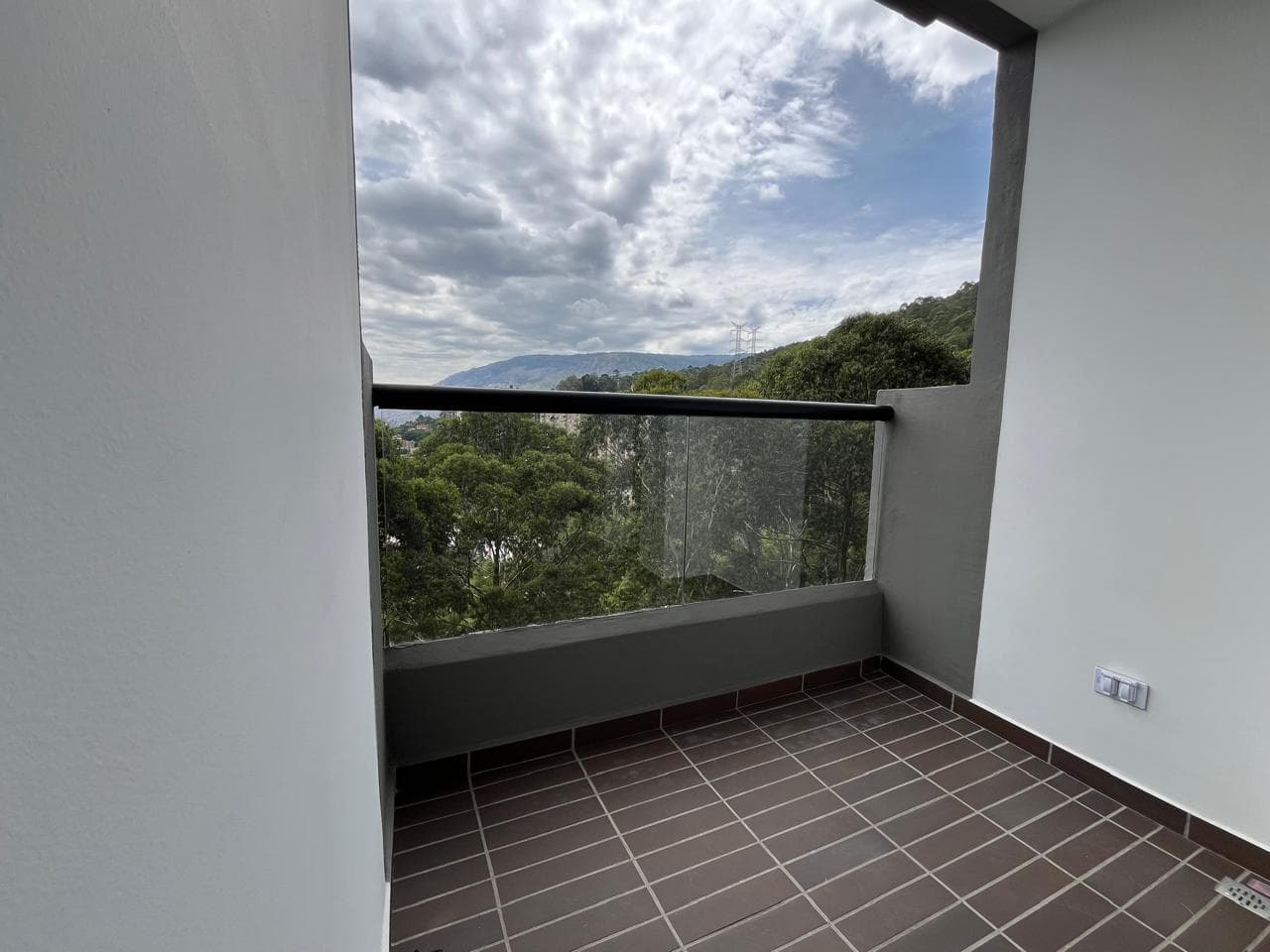 Apartamento en arriendo en Las Palmas M, Poblado, Medellín — foto 3 de 20