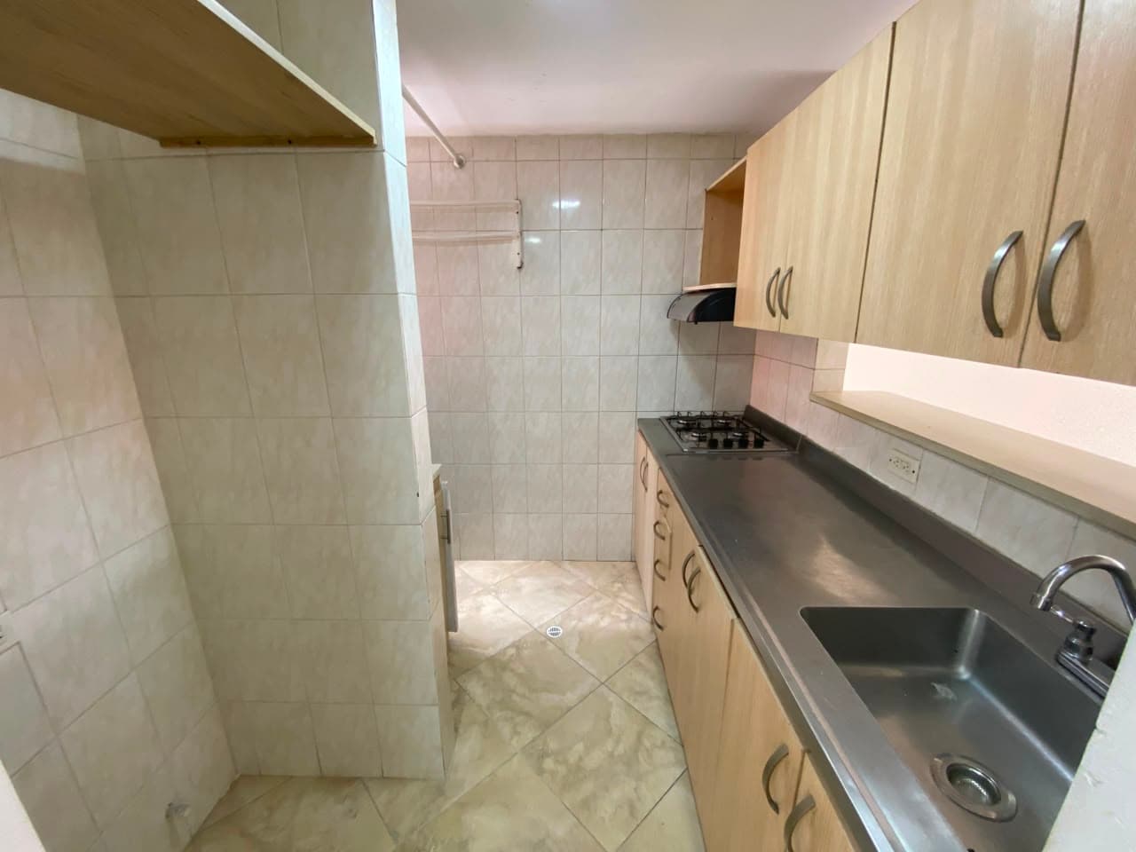 Apartamento en arriendo en Entreamigos, Sabaneta — foto 2 de 16