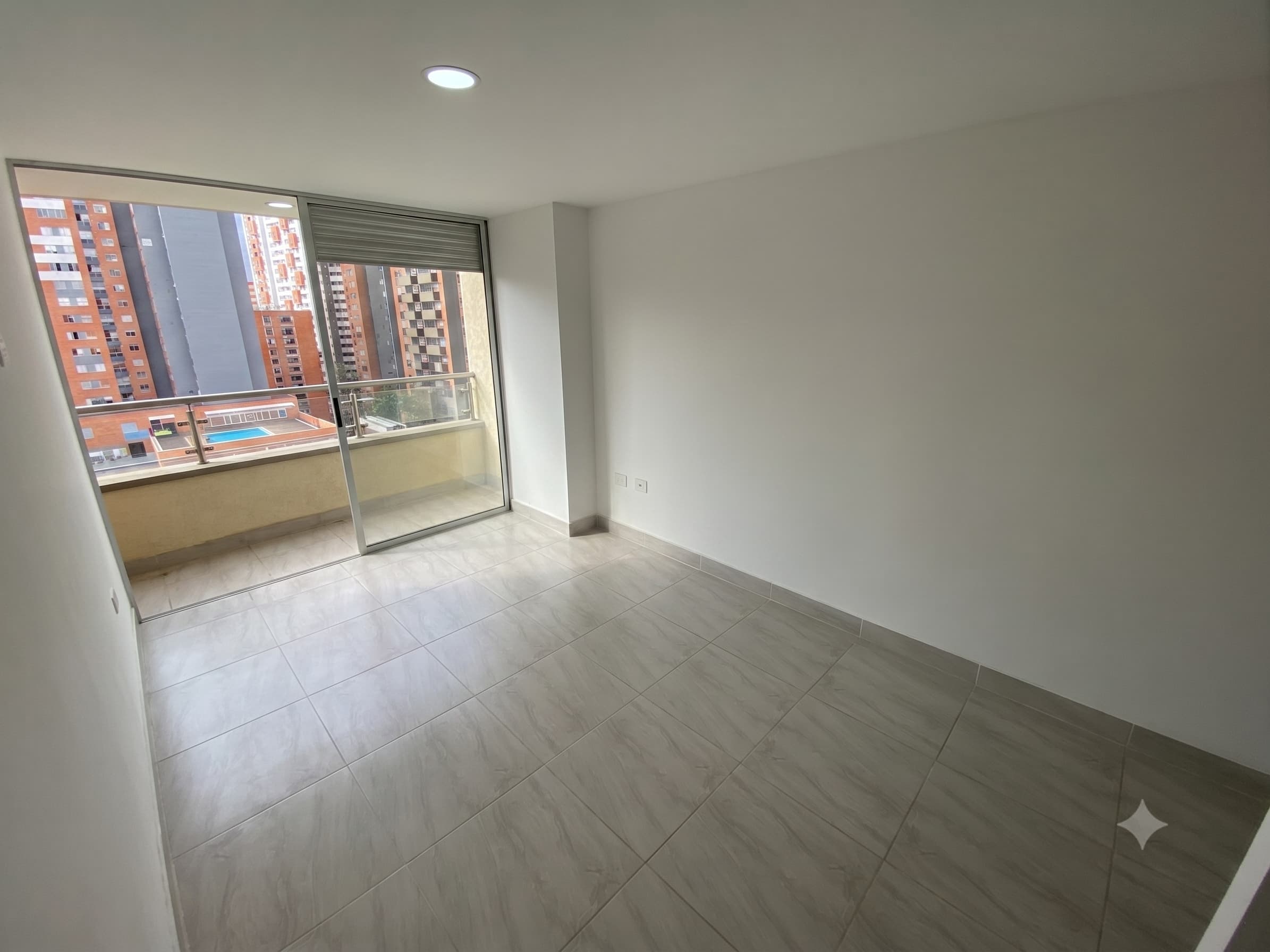 Apartamento en arriendo en Calle Larga, Sabaneta — foto 3 de 13