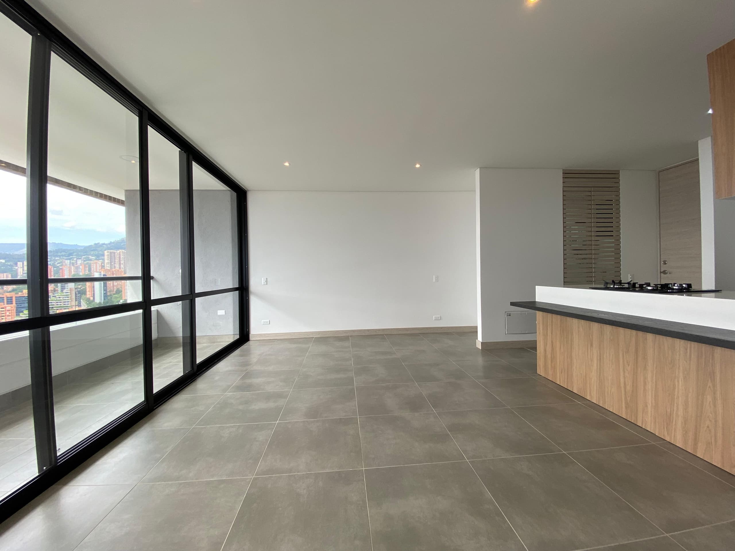 Apartamento en arriendo en Los Balsos, Poblado, Medellín — foto 5 de 20