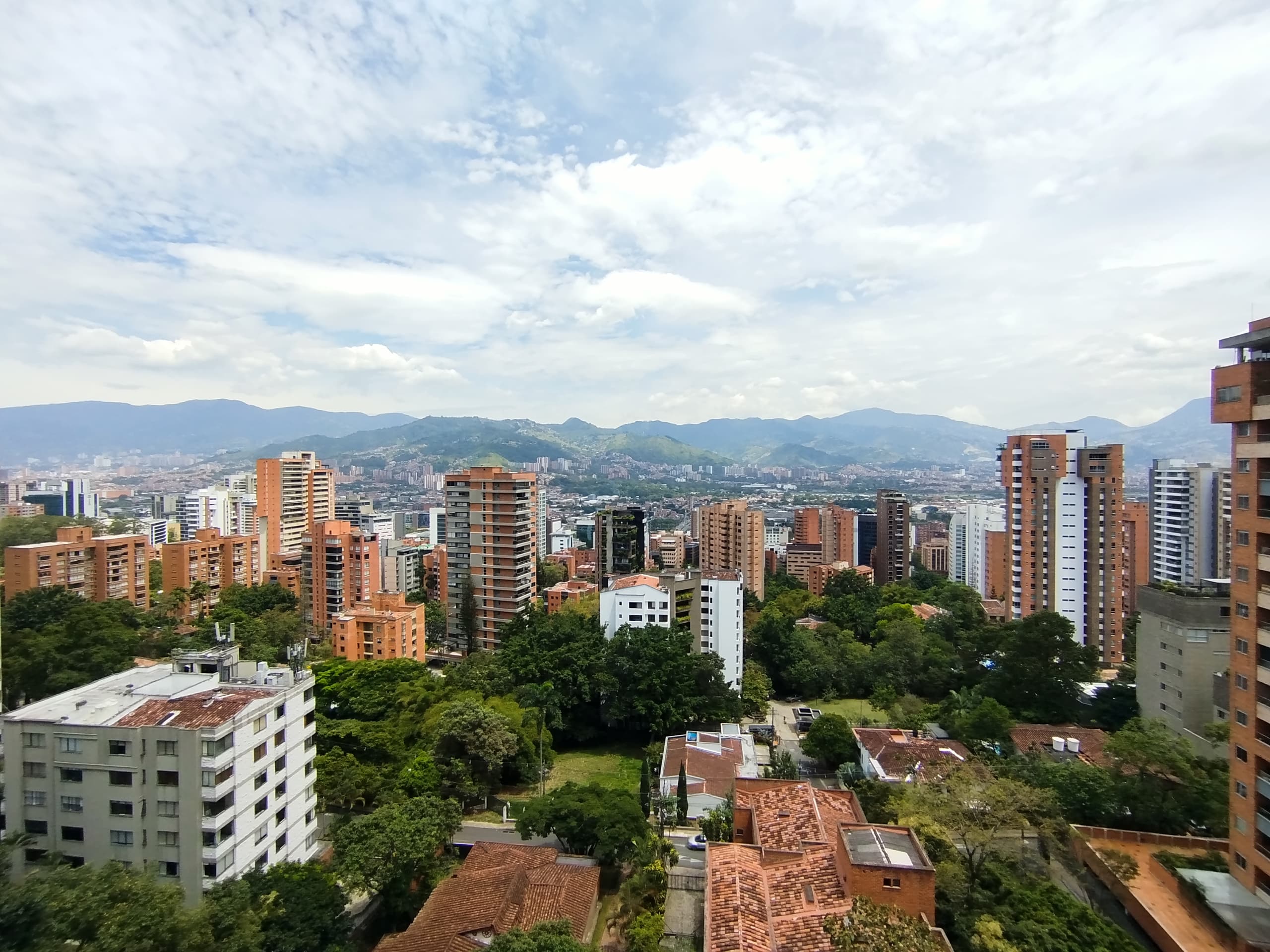 Apartamento en arriendo en Transversal Intermedia, Poblado, Medellín — foto 2 de 20