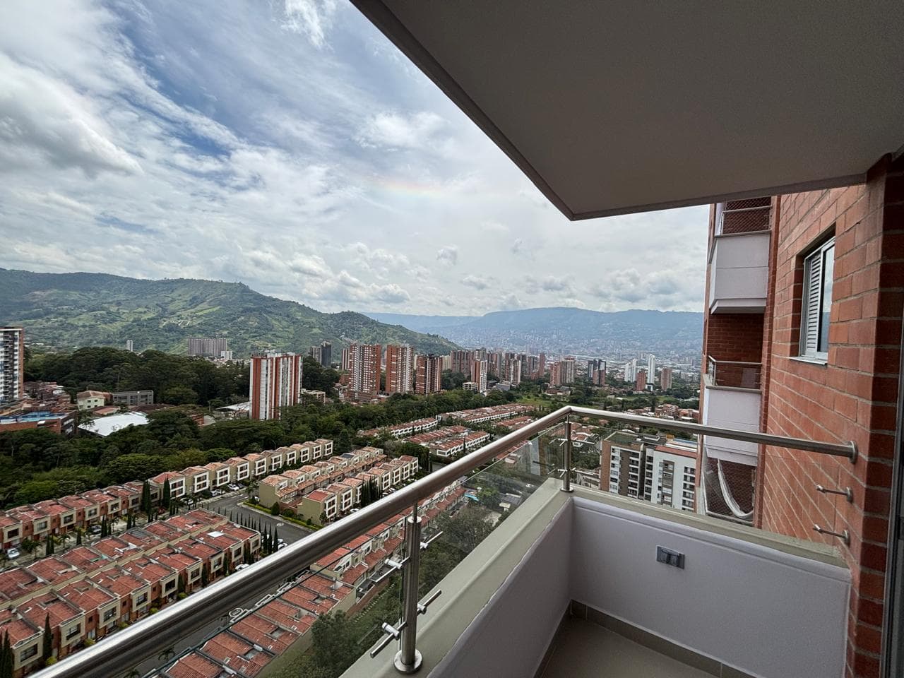 Apartamento en arriendo en La Estrella — foto 1 de 18