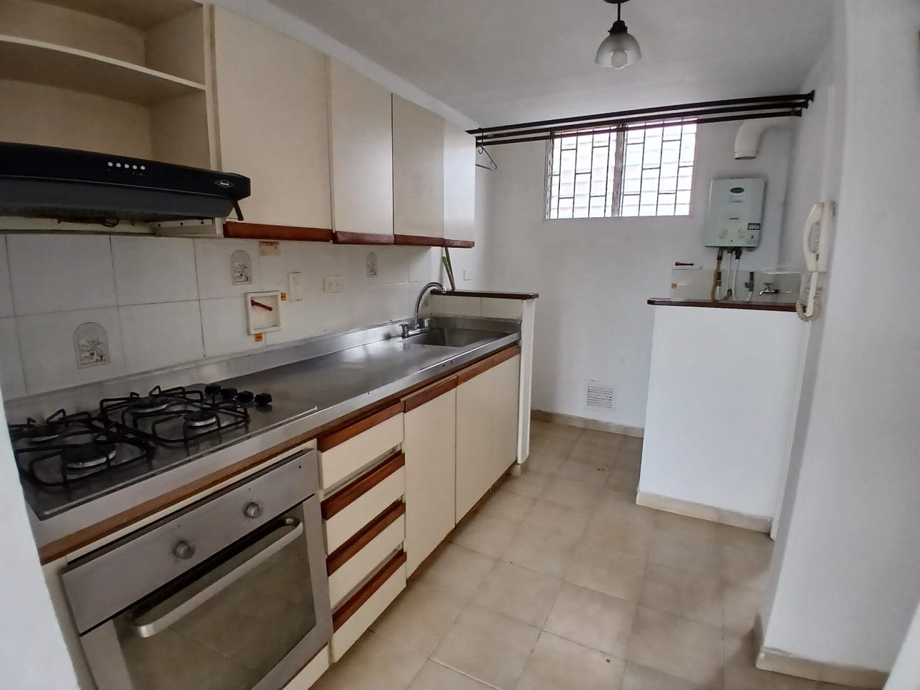 Apartamento en arriendo en Velodromo, Laureles, Medellín — foto 3 de 16