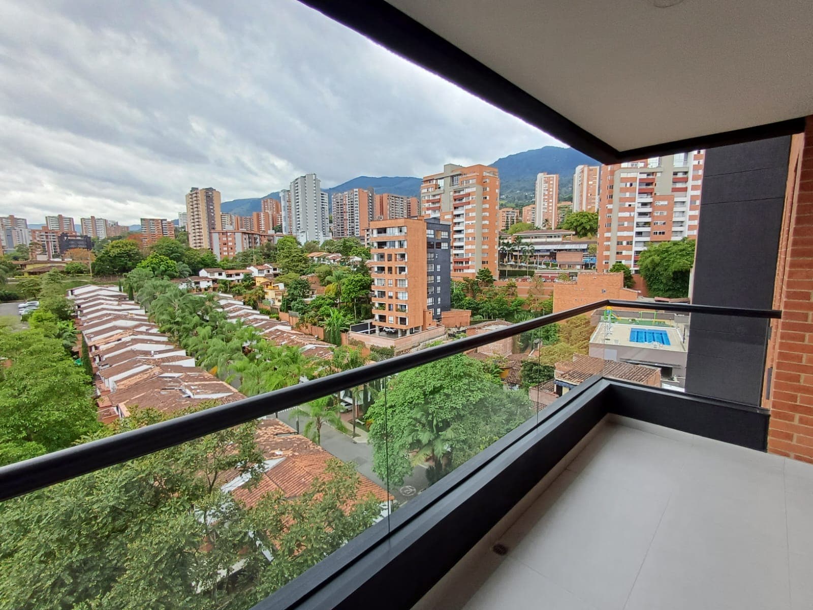 Apartamento en arriendo en Cumbres, Envigado — foto 3 de 19