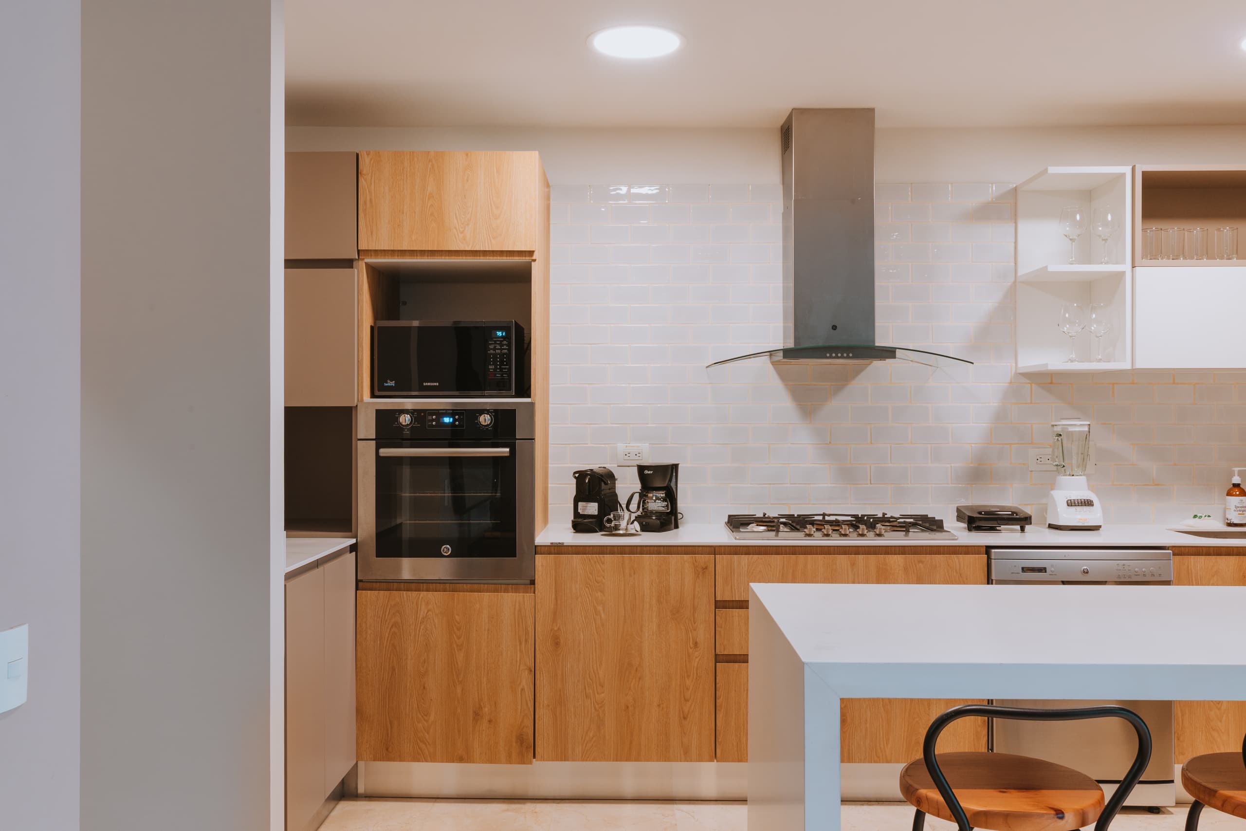 Apartamento en arriendo en Laureles, Medellín — foto 1 de 16