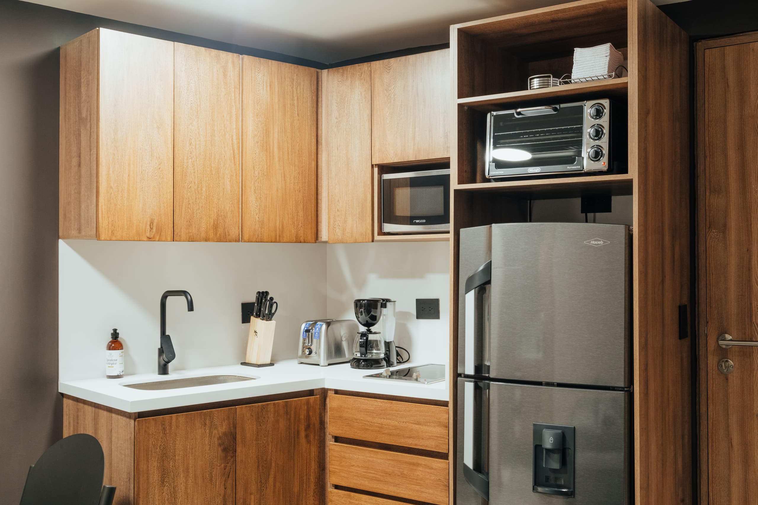 Apartamento en arriendo en Laureles, Medellín — foto 1 de 18