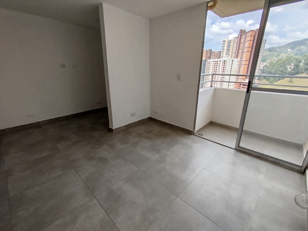 Apartamento en arriendo en Cañaveralejo, Sabaneta — foto 5 de 17
