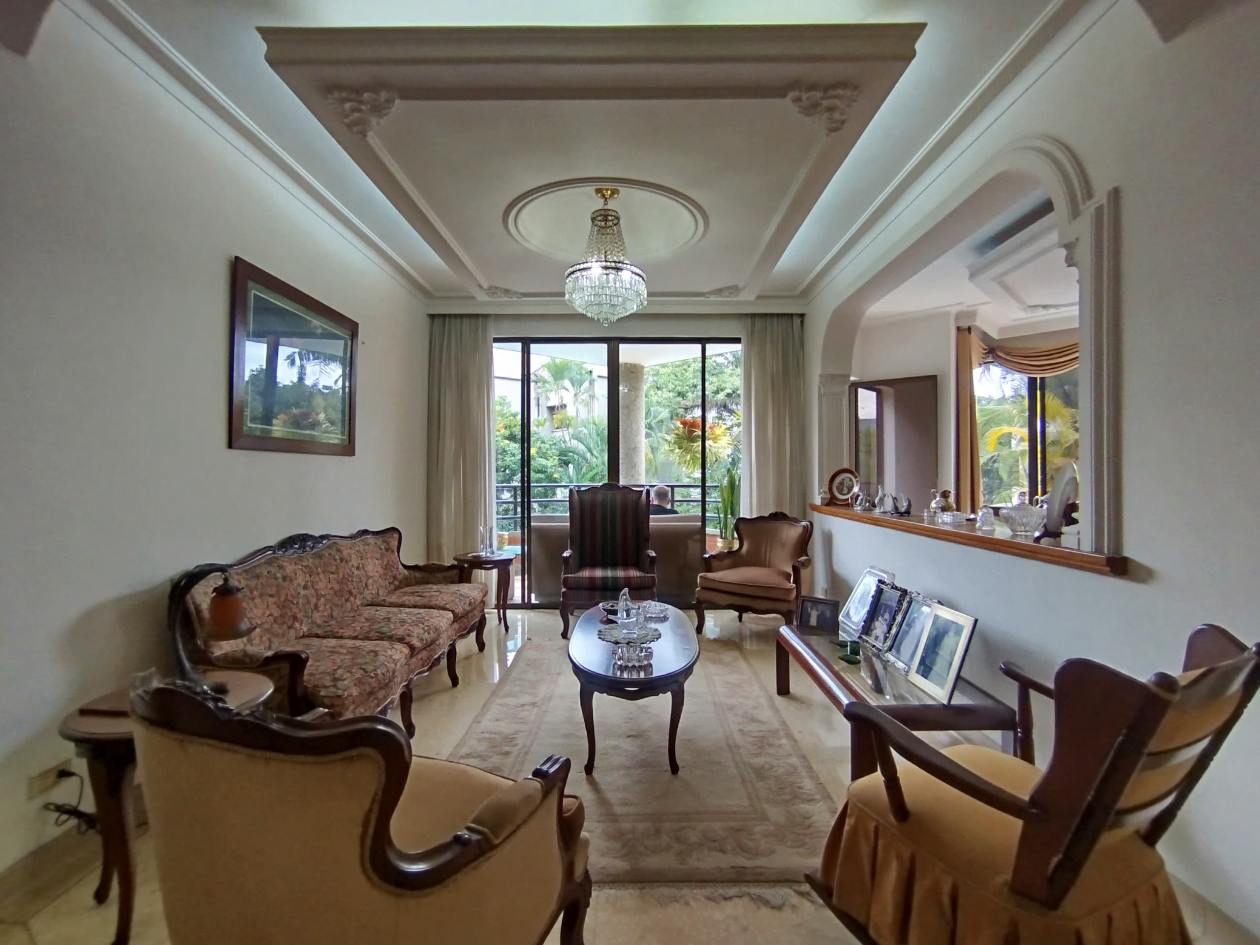 Apartamento en arriendo en La Tomatera, Poblado, Medellín — foto 3 de 20