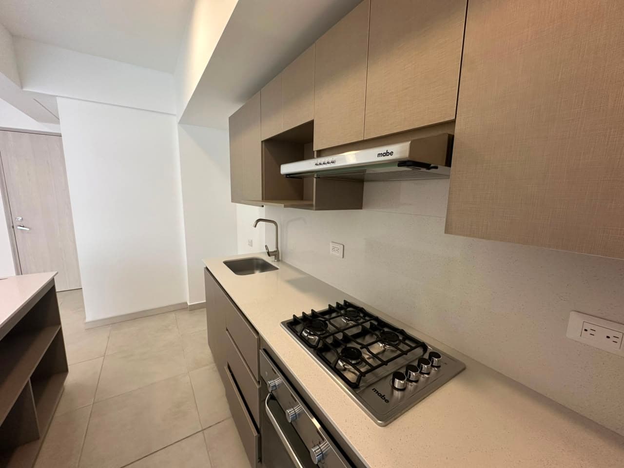 Apartamento en arriendo en Las Vegas, Envigado — foto 1 de 15