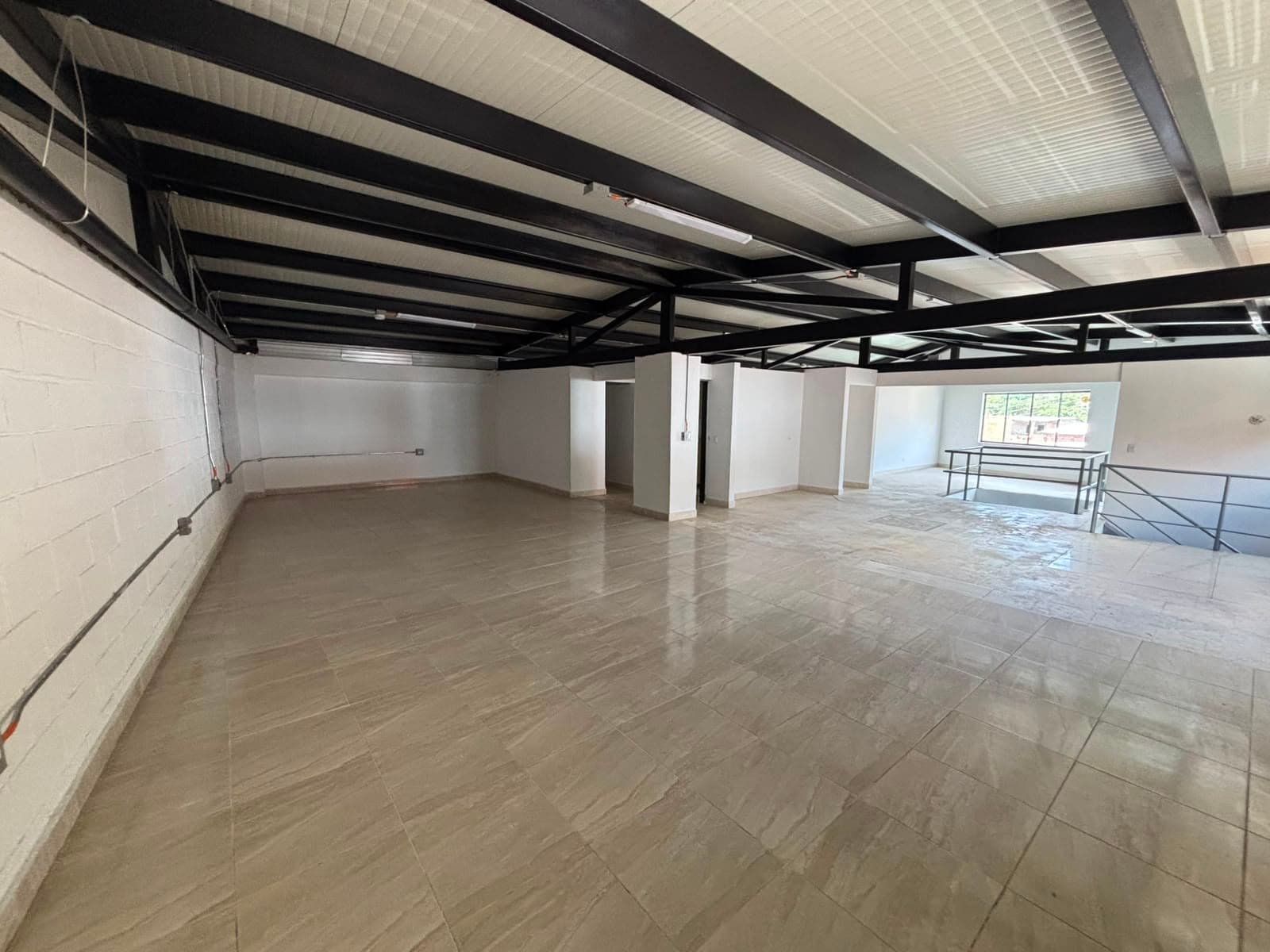 Bodega en arriendo en La Estrella — foto 2 de 15