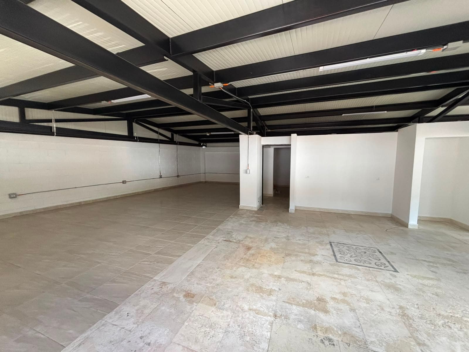 Bodega en arriendo en La Estrella — foto 3 de 15