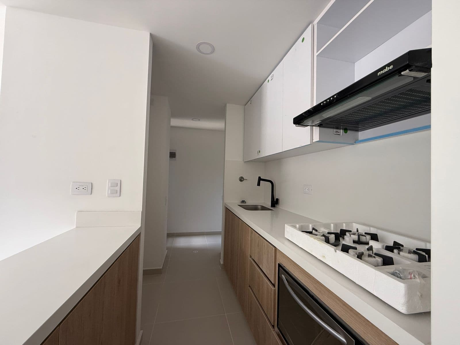 Apartamento en arriendo en Camino Verde, Envigado — foto 3 de 18