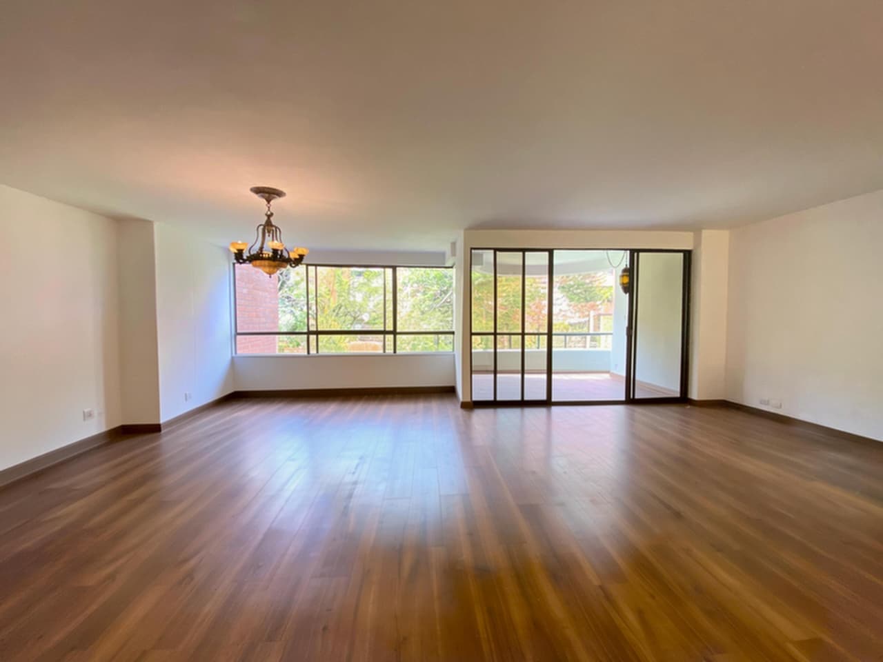 Apartamento en arriendo en Milla De Oro, Poblado, Medellín — foto 3 de 20