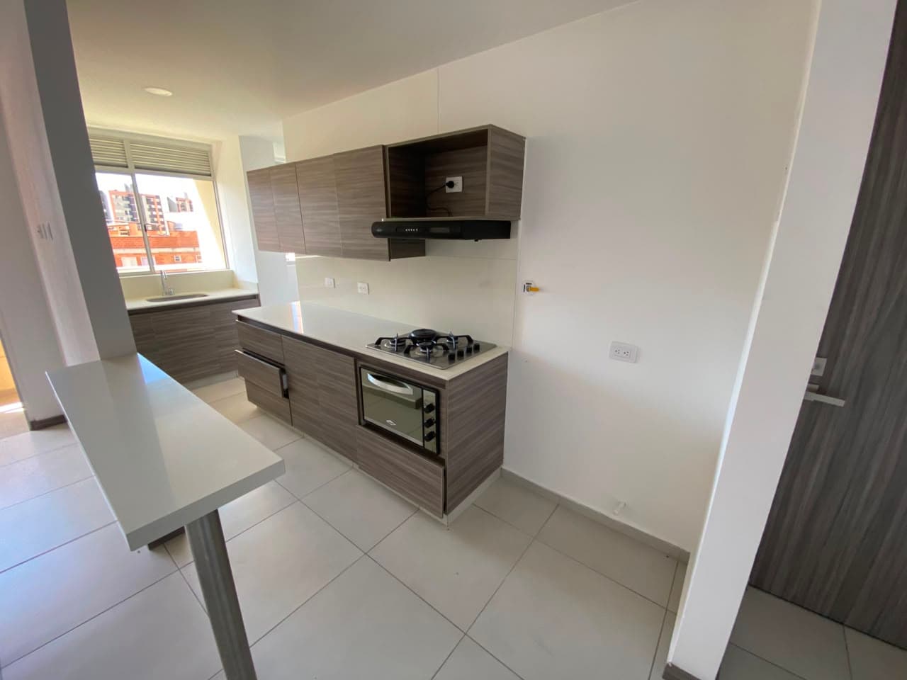 Apartamento en arriendo en La Florida, Sabaneta — foto 2 de 20