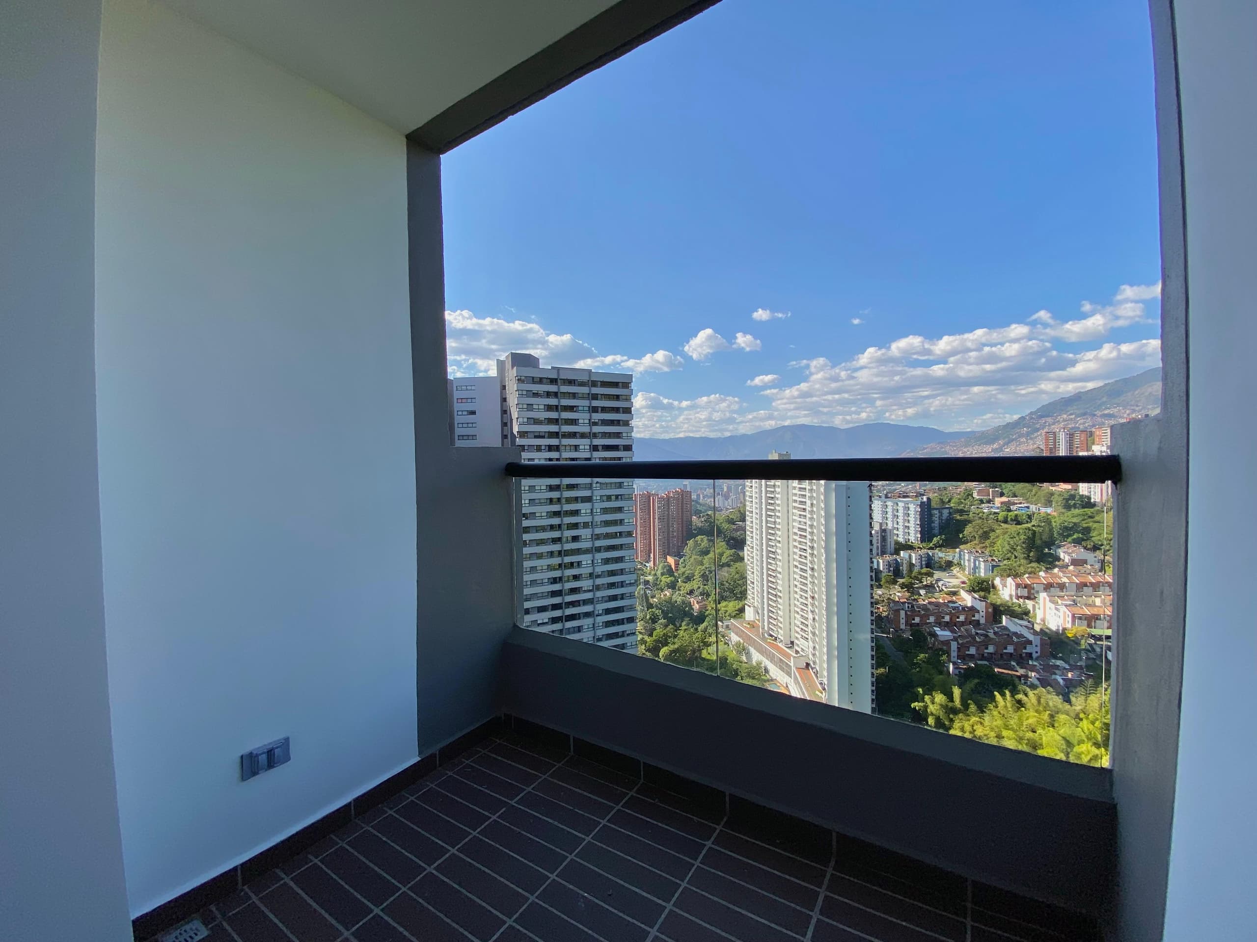 Apartamento en arriendo en Las Palmas M, Poblado, Medellín — foto 2 de 19