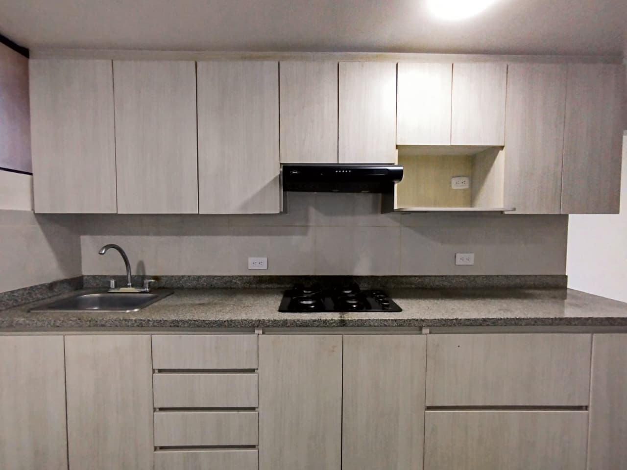 Apartamento en arriendo en La Mota, Belen, Medellín — foto 2 de 16