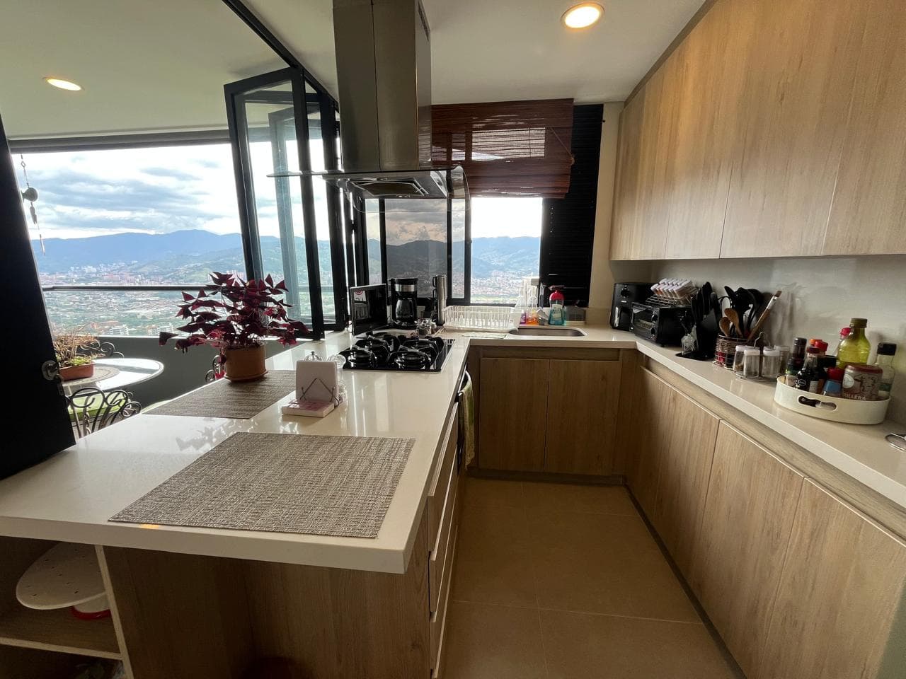 Apartamento en arriendo en Las Palmas M, Poblado, Medellín — foto 5 de 20