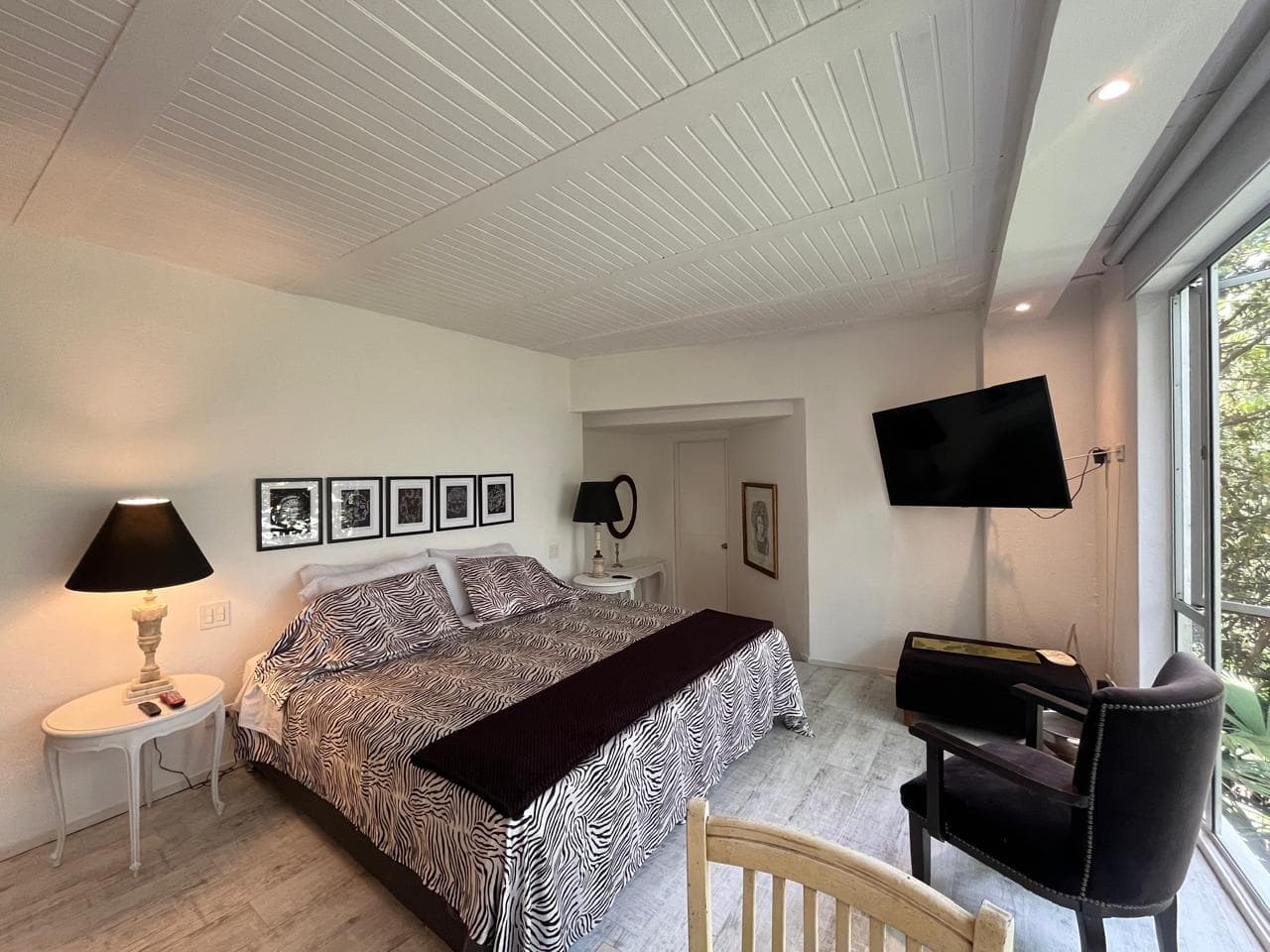 Apartamento en arriendo en El Tesoro, Poblado, Medellín — foto 3 de 13